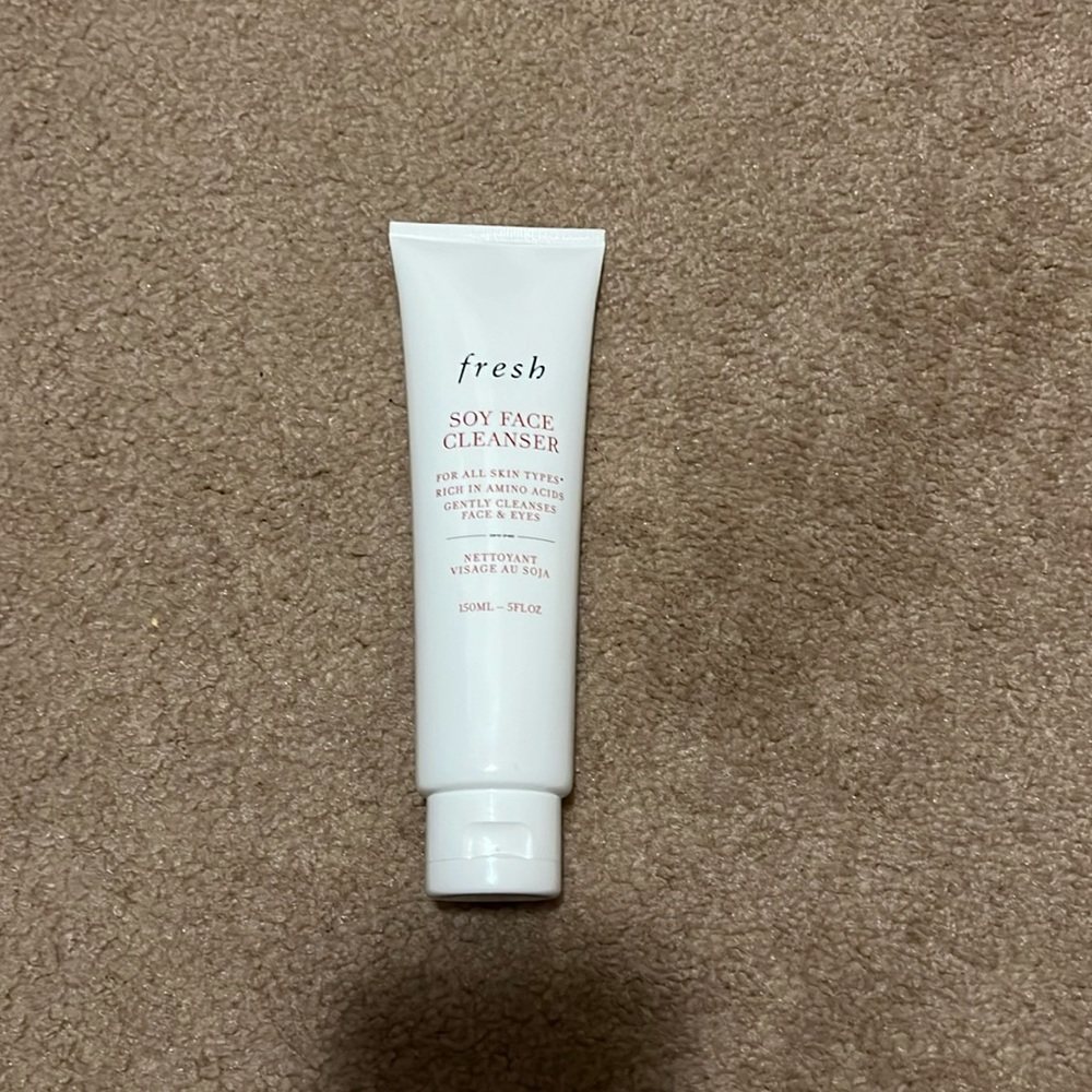 Fresh Soy Facial Cleanser